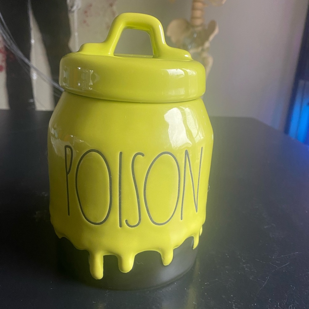 Cookie jar